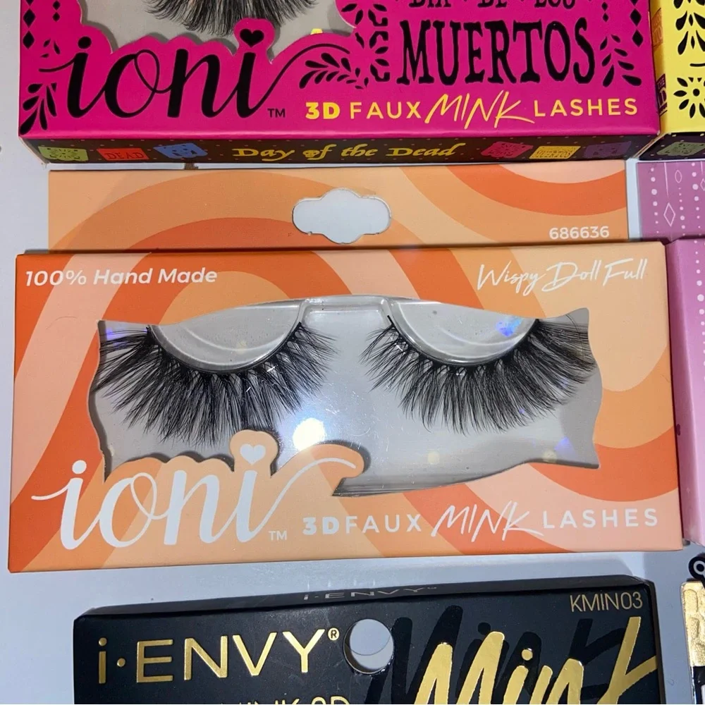 12 False 3D Lashes (Real & Faux Mink)
